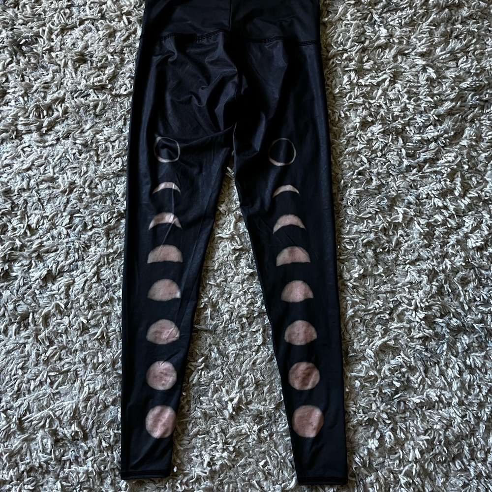 teeki new moon leggings, size M